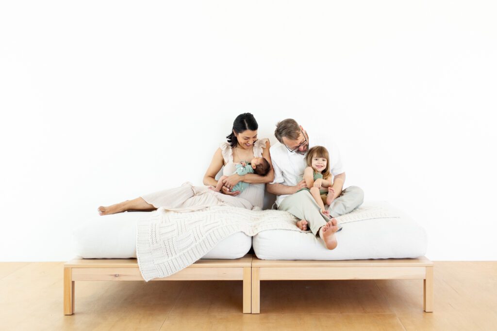 simple modern newborn session