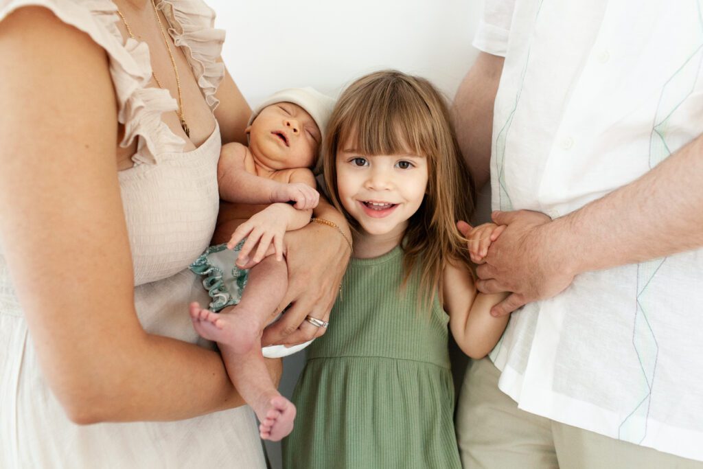 simple modern newborn session